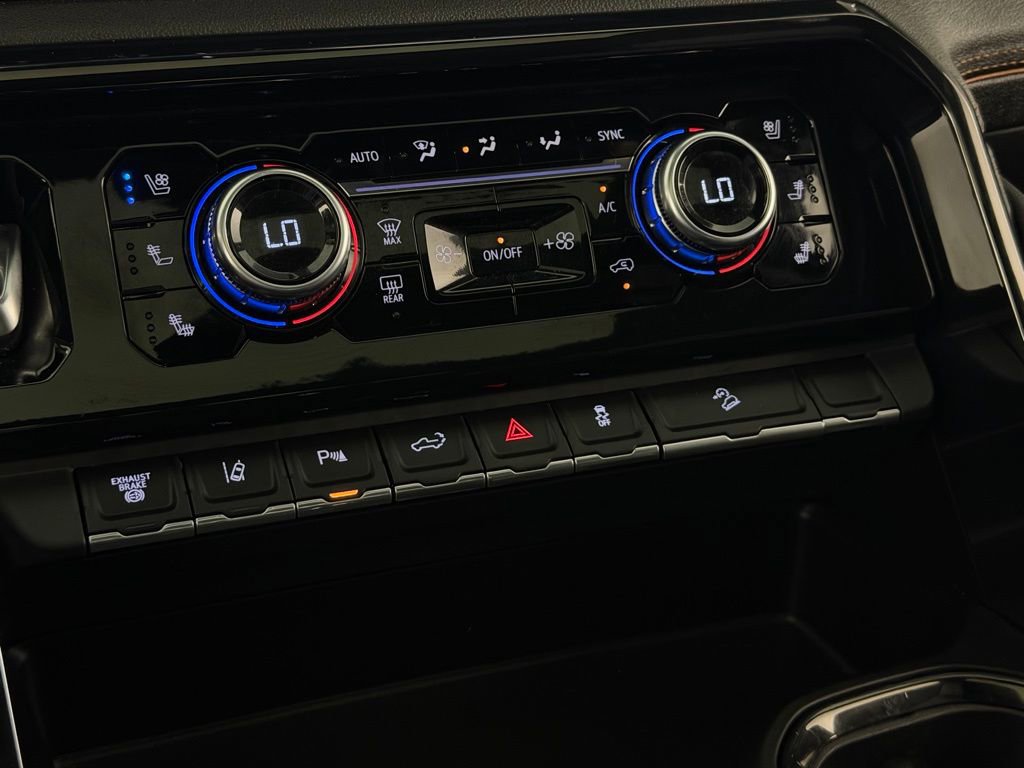 Used 2024 GMC Sierra 2500 AT4 w/ AT4 Premium Plus Package image 20