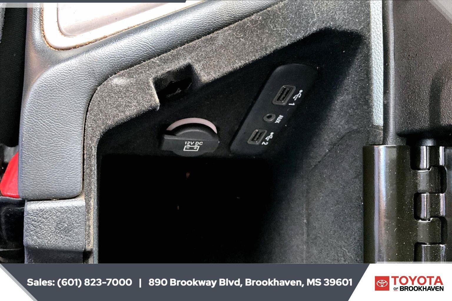Used 2022 Dodge Challenger SXT w/ Blacktop Package RWD image 23