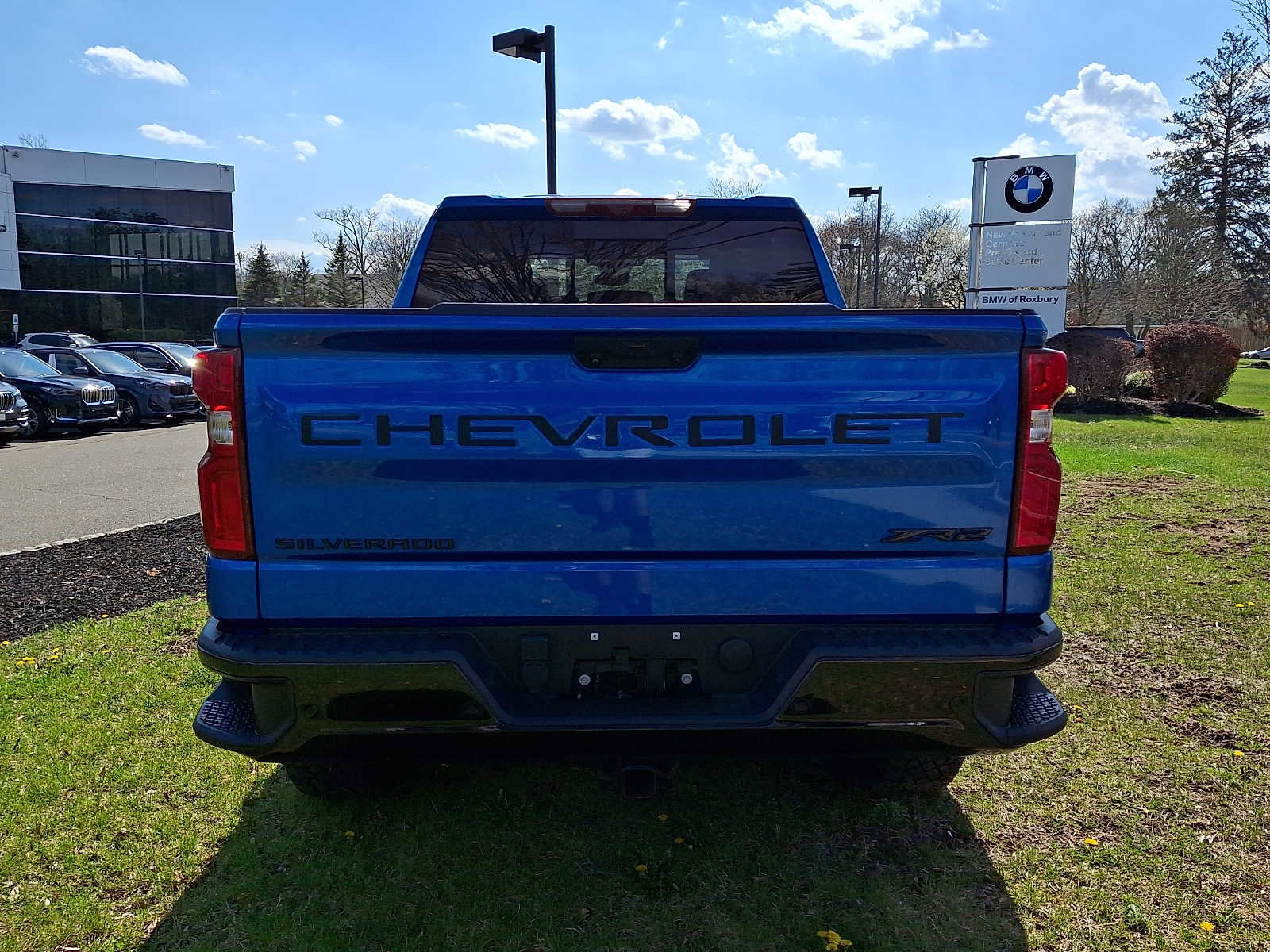 Used 2023 Chevrolet Silverado 1500 ZR2 w/ Technology Package AWD/4WD image 5