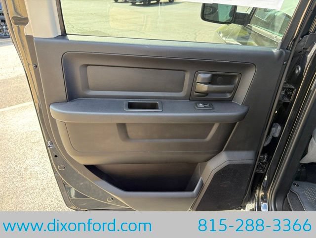 Used 2018 RAM 1500 Express AWD/4WD image 22