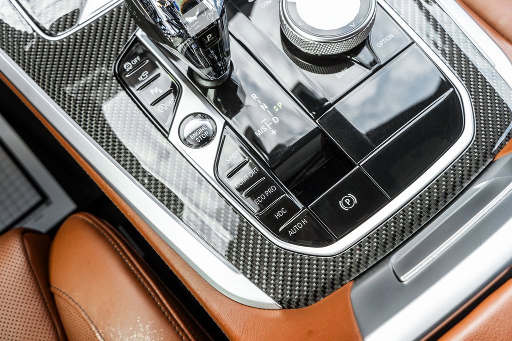 Used 2022 BMW X5 M50i w/ Executive Package image 22