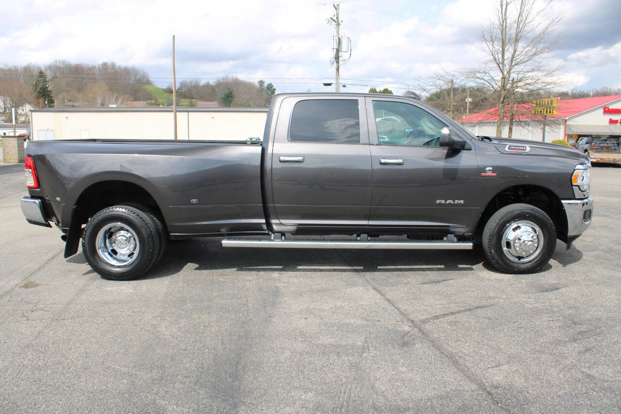 Used 2019 RAM 3500 Tradesman w/ Chrome Appearance Group image 6