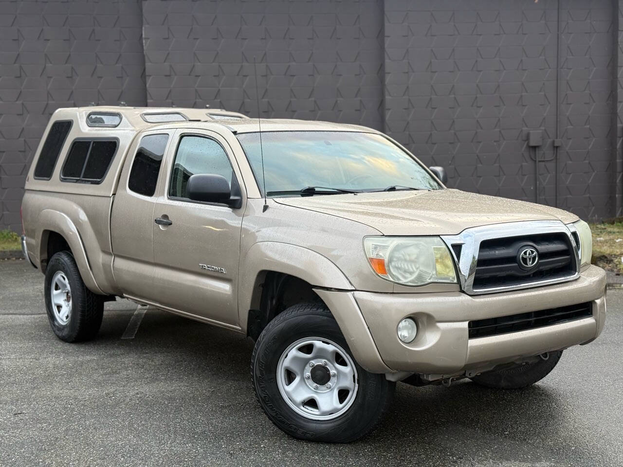 Used 2005 Toyota Tacoma 4x4 Access Cab image 2