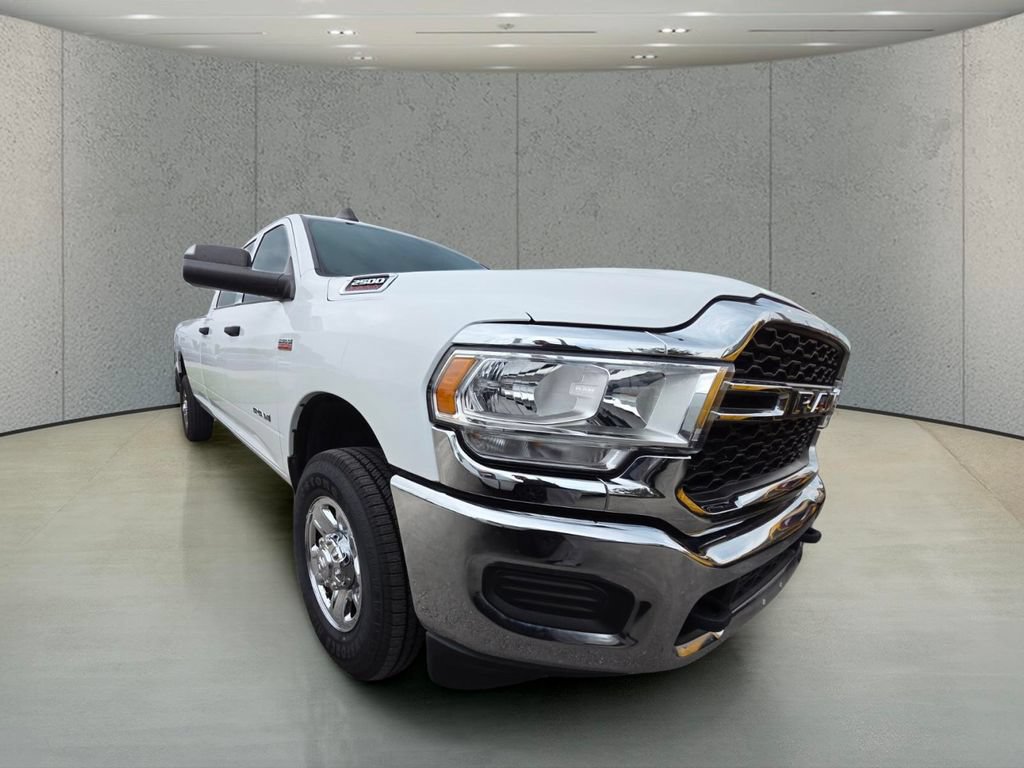 Used 2022 RAM 2500 Tradesman w/ Chrome Appearance Group AWD/4WD image 12