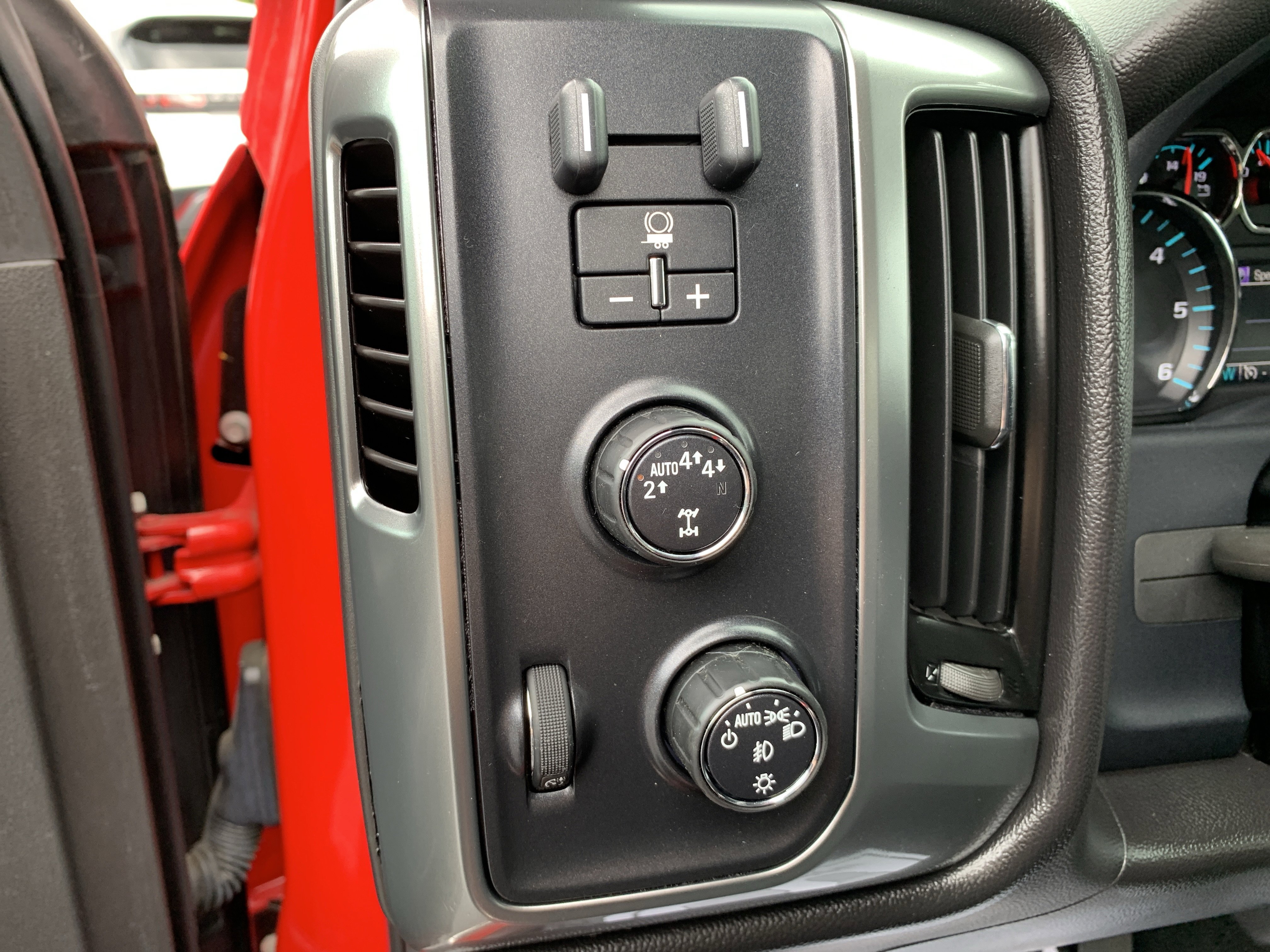 Used 2017 Chevrolet Silverado 1500 LT w/ All Star Edition AWD/4WD image 22