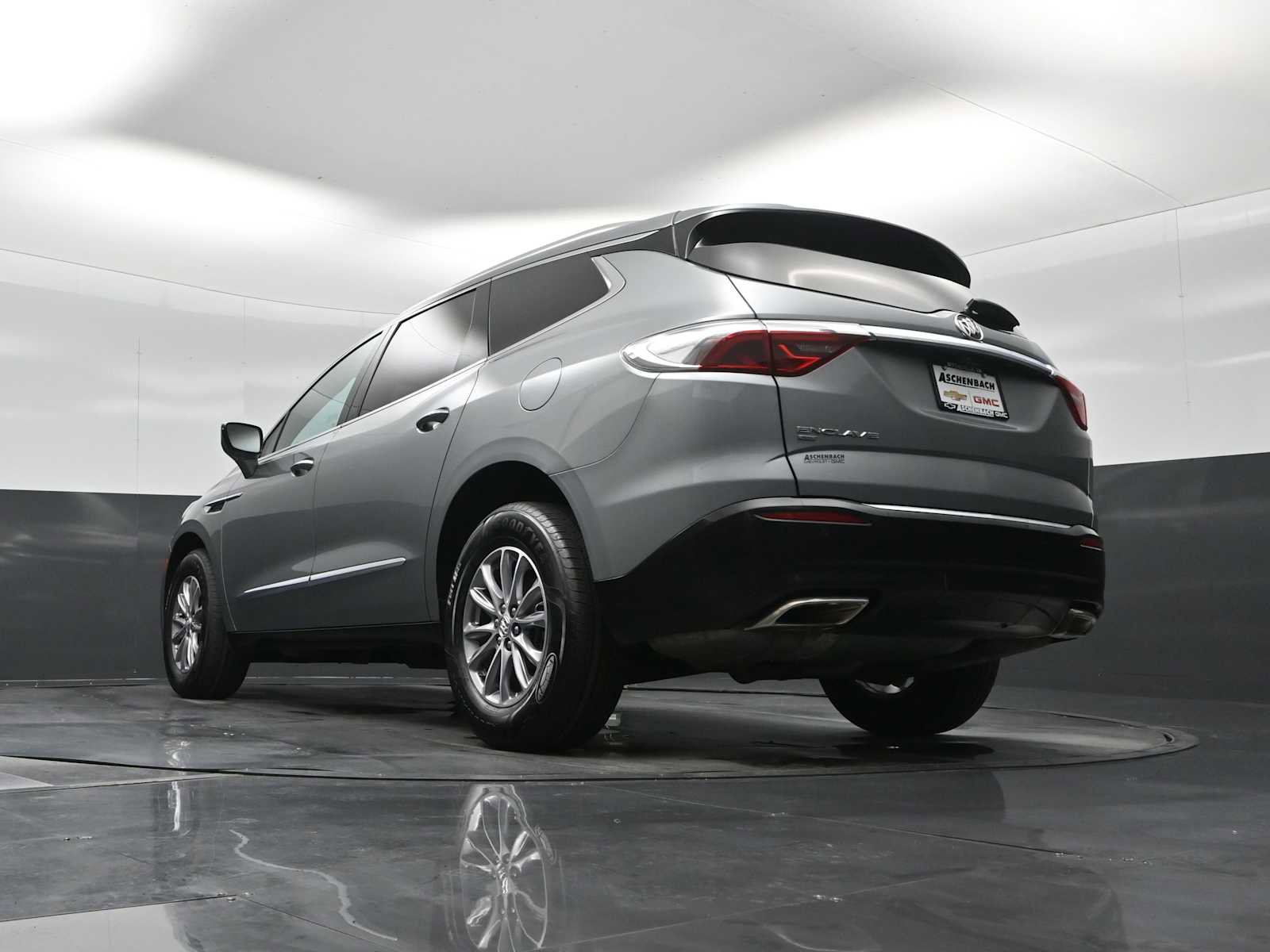 Used 2024 Buick Enclave Premium image 22