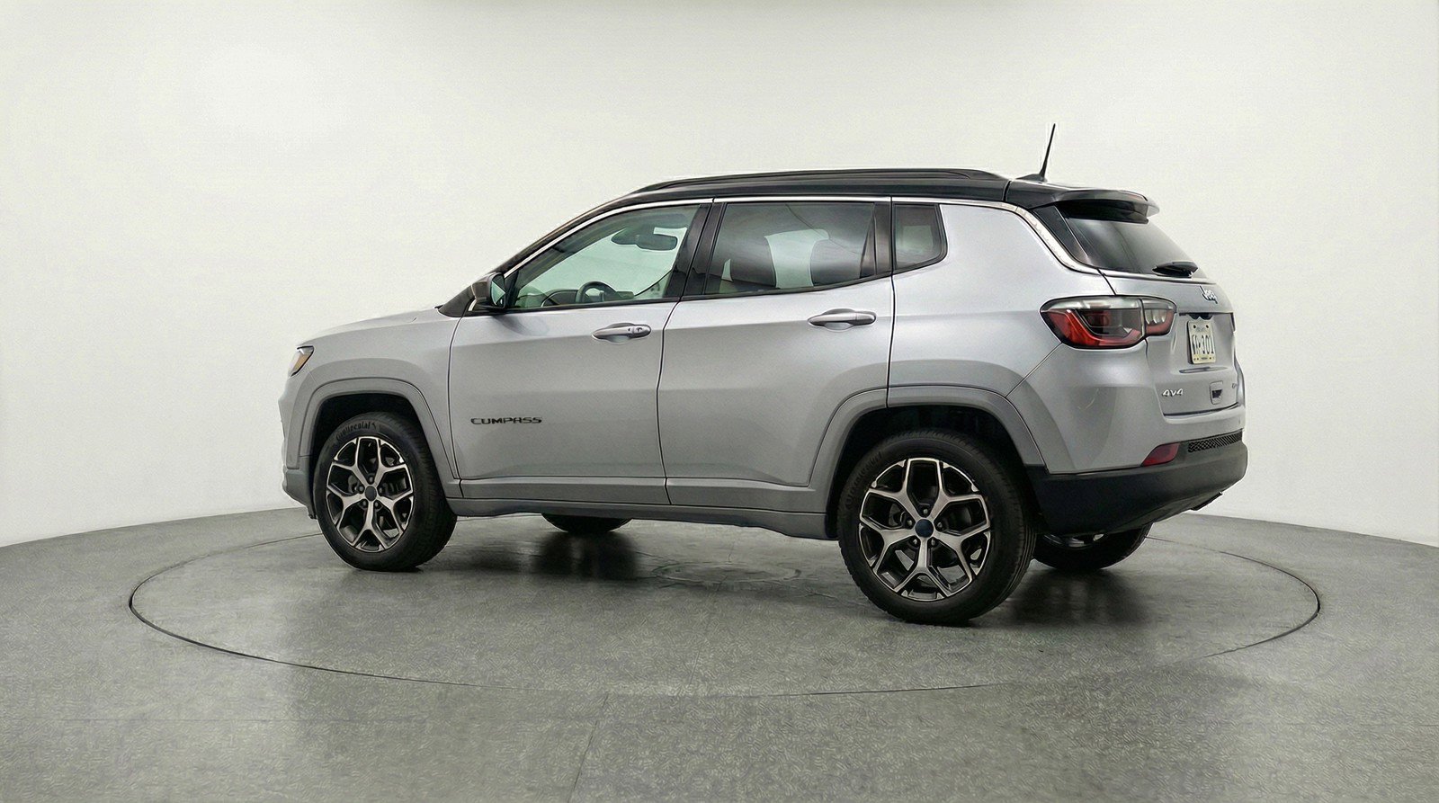 Used 2025 Jeep Compass Limited image 6