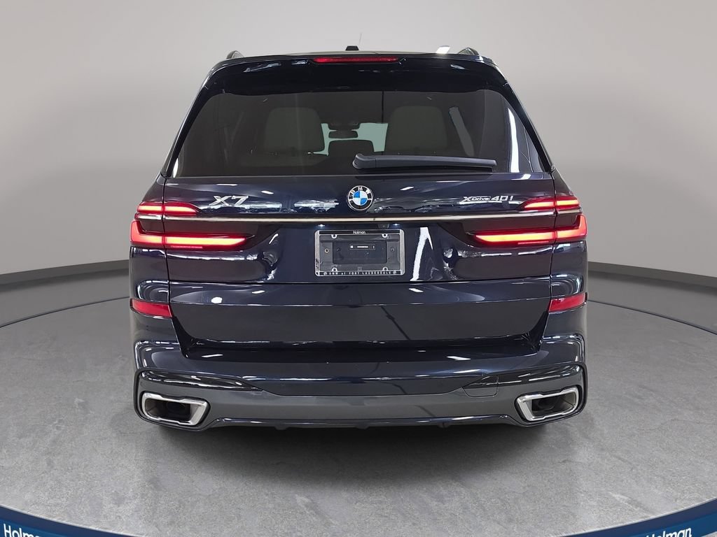 Used 2024 BMW X7 xDrive40i w/ M Sport Package AWD/4WD image 7