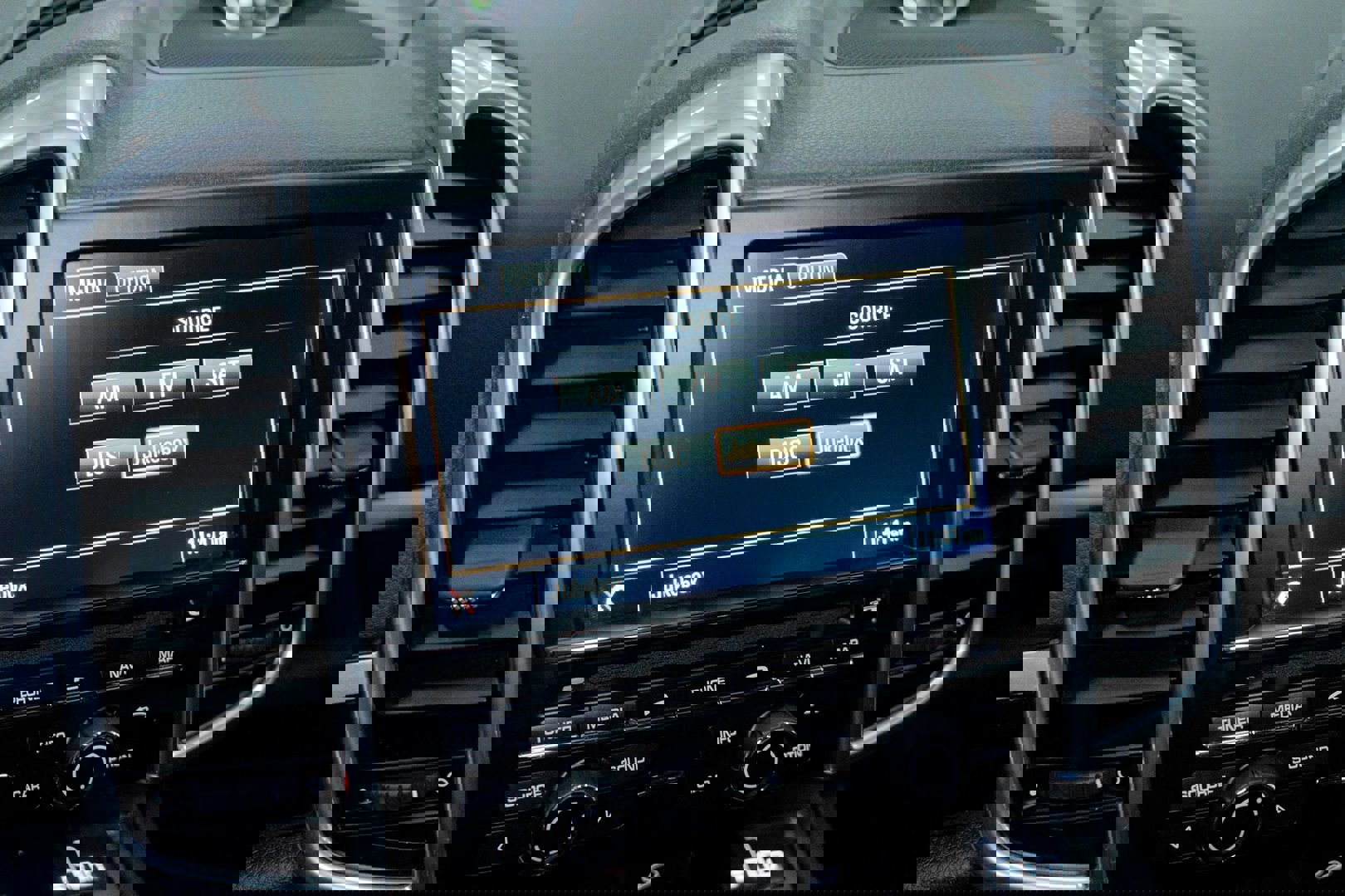 Used 2016 Porsche Cayenne image 45