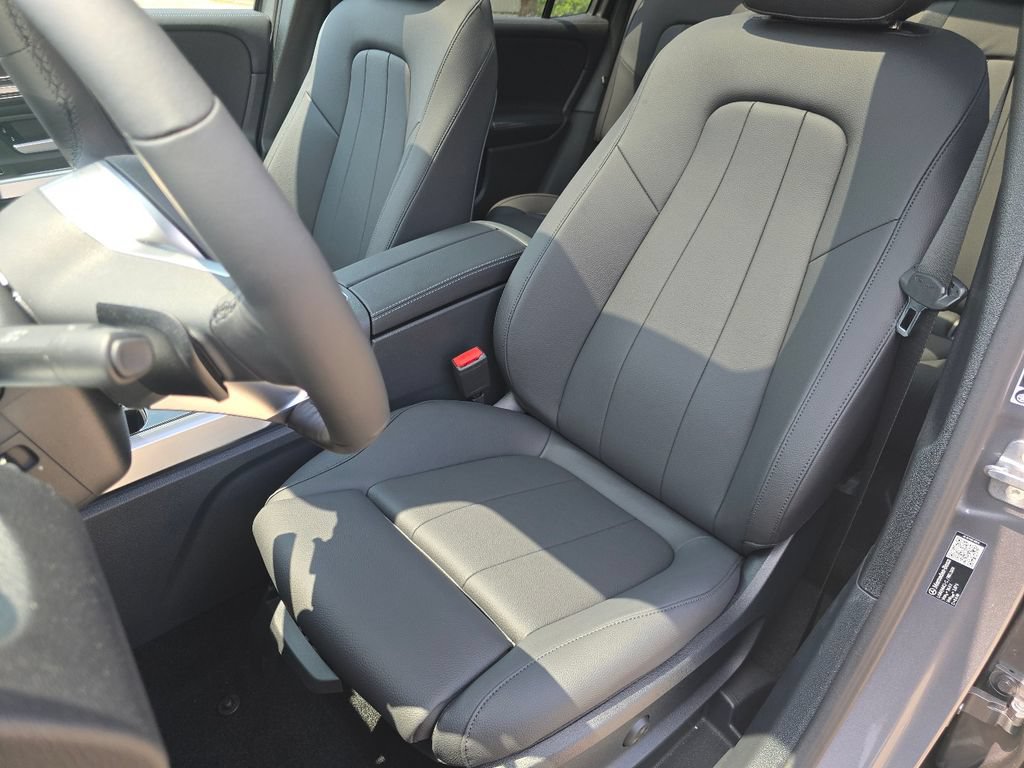 New 2026 Mercedes-Benz GLB 250 4MATIC image 24