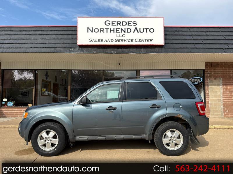 Used 2011 Ford Escape XLT image 1