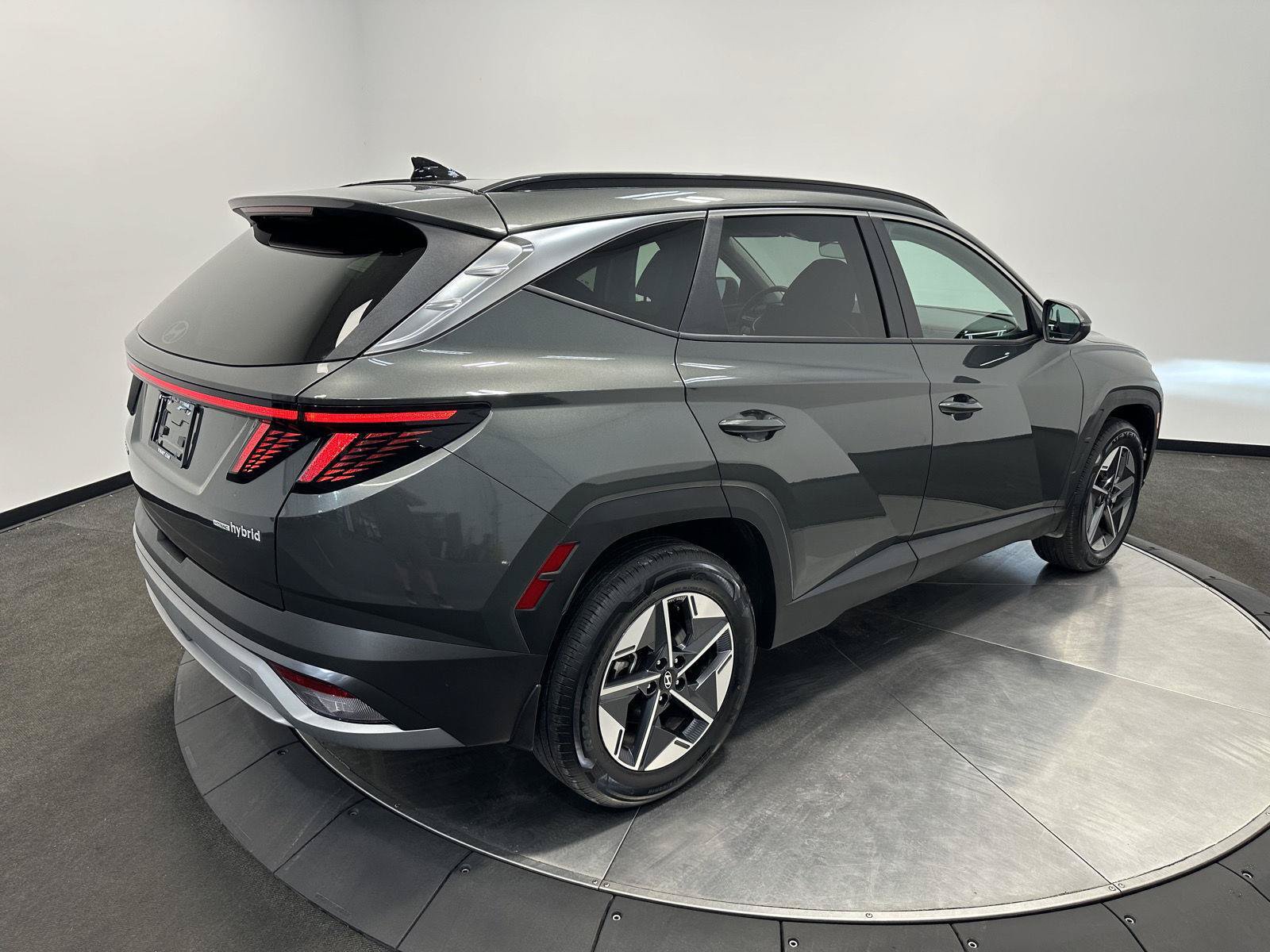 Certified 2025 Hyundai Tucson SEL AWD/4WD image 7