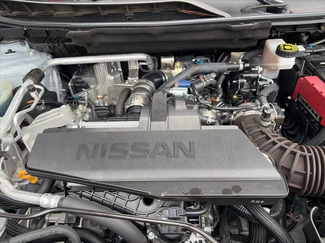 Used 2025 Nissan Rogue S image 23