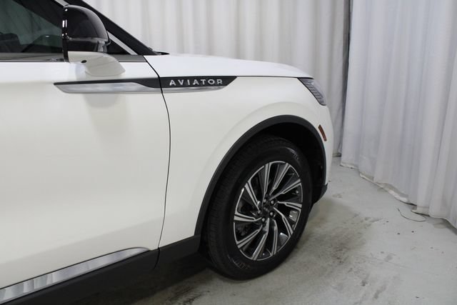 New 2026 Lincoln Aviator AWD image 29