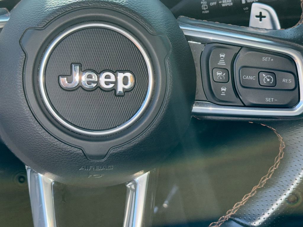 Used 2021 Jeep Wrangler Unlimited Rubicon w/ Dual Top Group AWD/4WD image 18