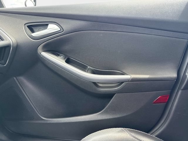 Used 2014 Ford Focus Titanium FWD image 21