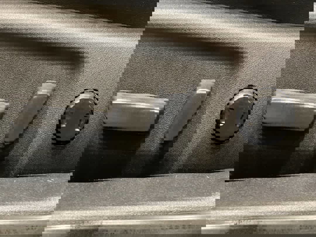 Used 2017 Toyota Camry SE image 15