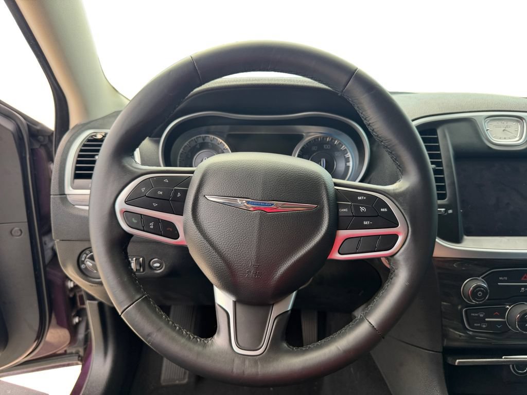 Used 2021 Chrysler 300 Touring w/ Sport Appearance Package RWD image 13