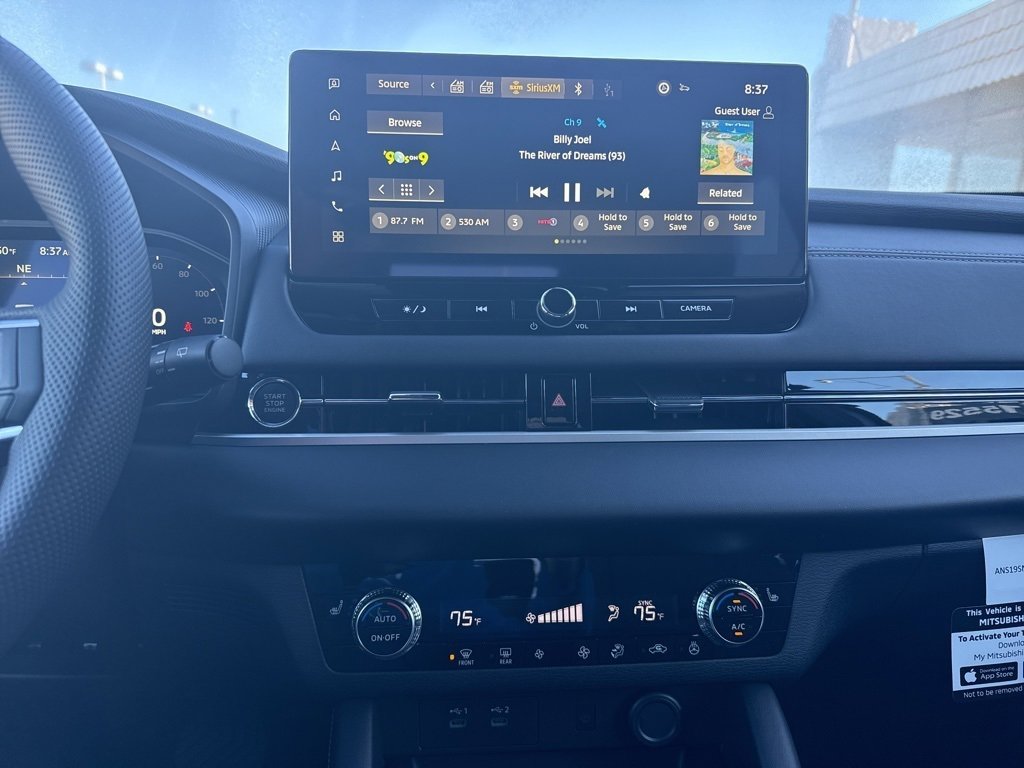 New 2026 Mitsubishi Outlander SE image 15