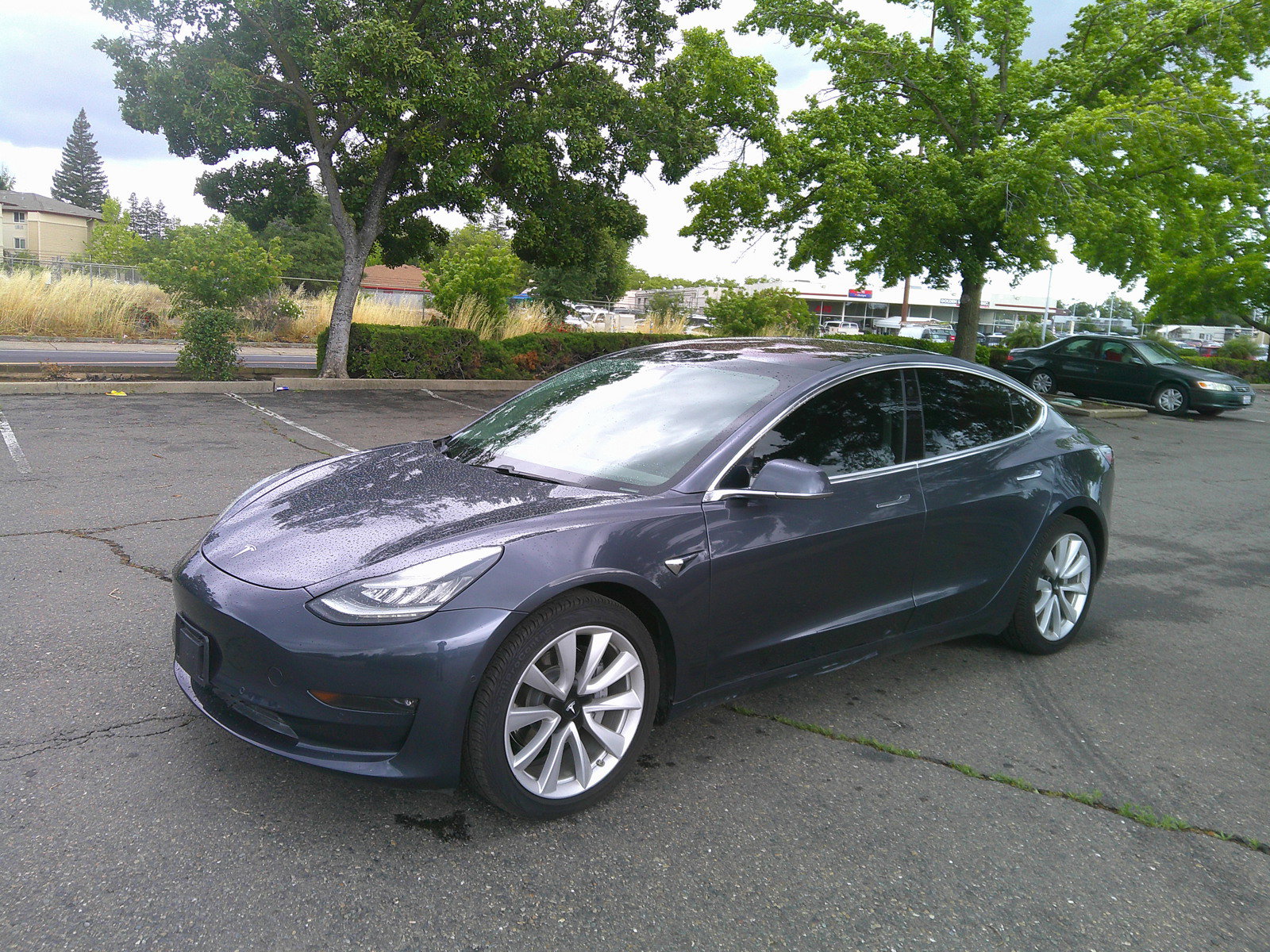 Used 2018 Tesla Model 3 Long Range RWD image 1