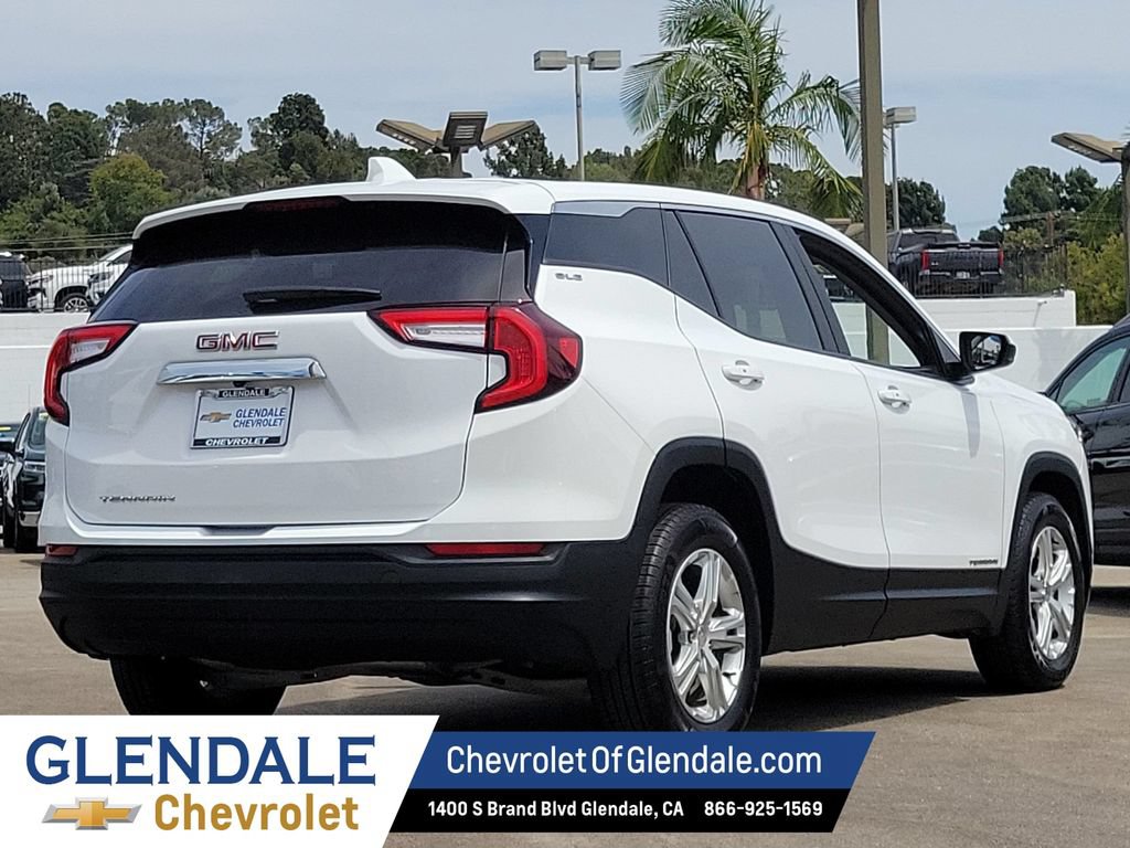 Certified 2024 GMC Terrain SLE FWD image 11