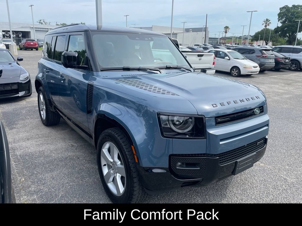 Used 2023 Land Rover Defender 110 X-Dynamic SE AWD/4WD image 3