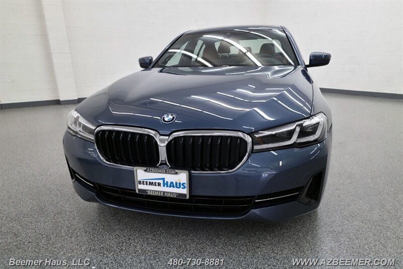 Used 2023 BMW 530e w/ Premium Package RWD image 1