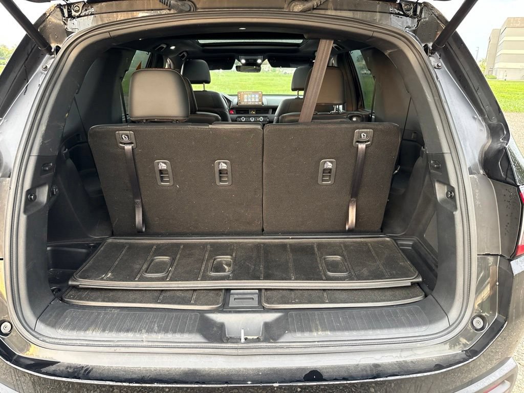Used 2025 Honda Pilot TrailSport image 12
