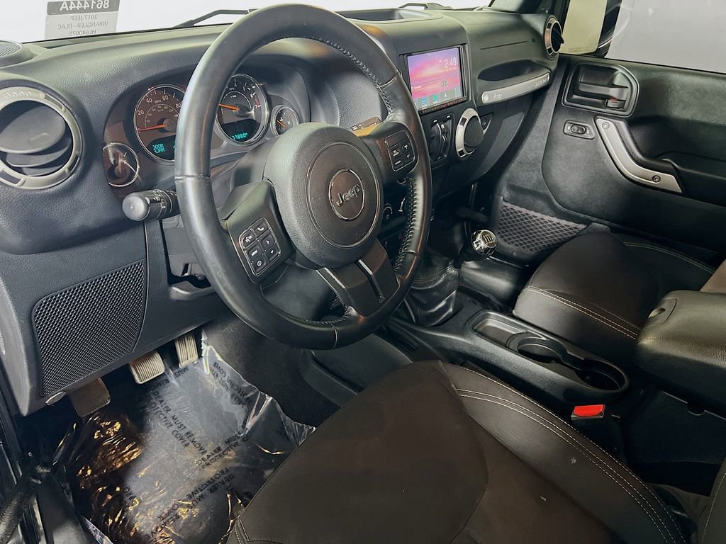 Used 2017 Jeep Wrangler Unlimited Sahara w/ Max Tow Package image 10