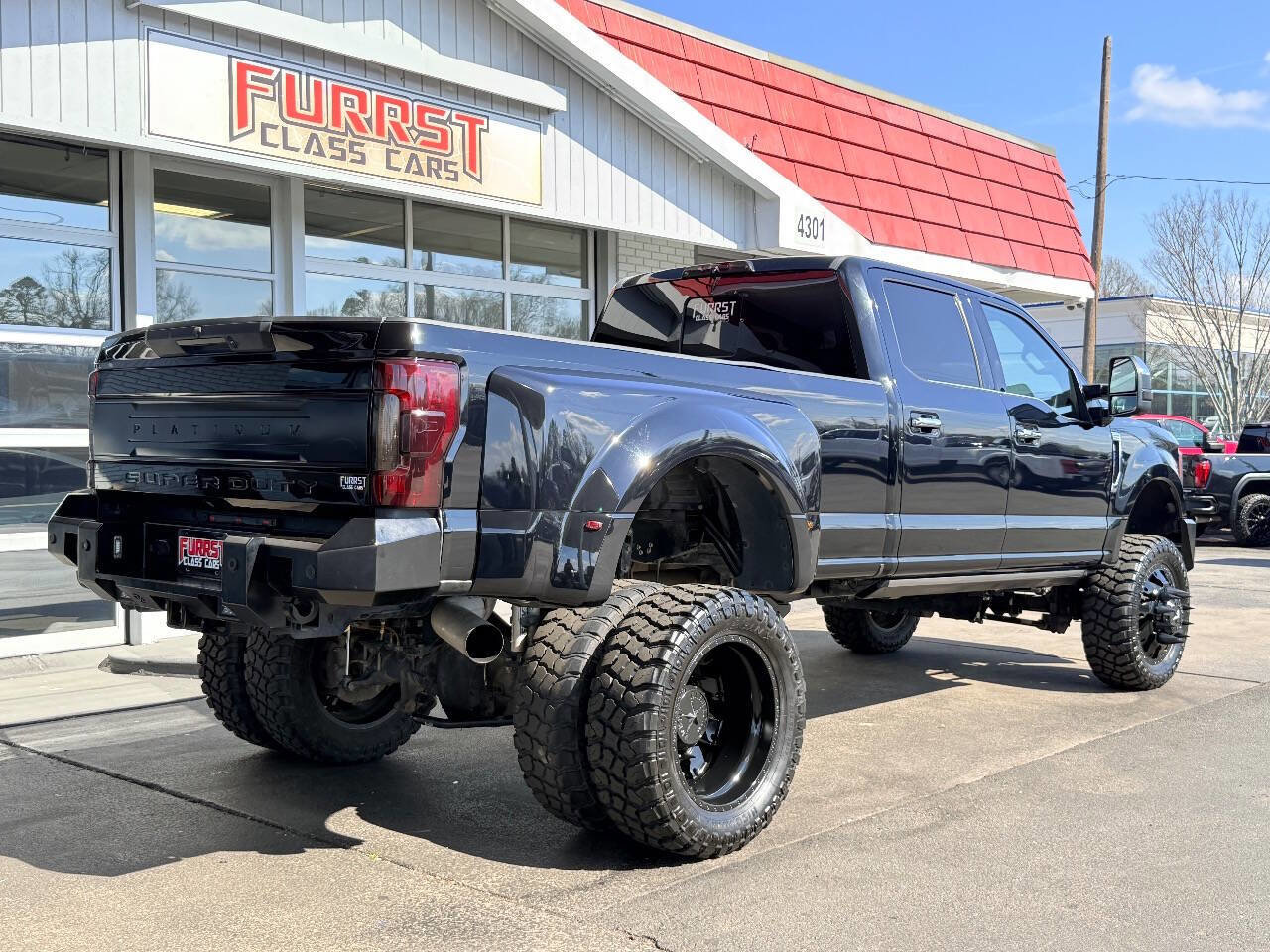 Used 2017 Ford F350 Platinum w/ Platinum Ultimate Package image 5