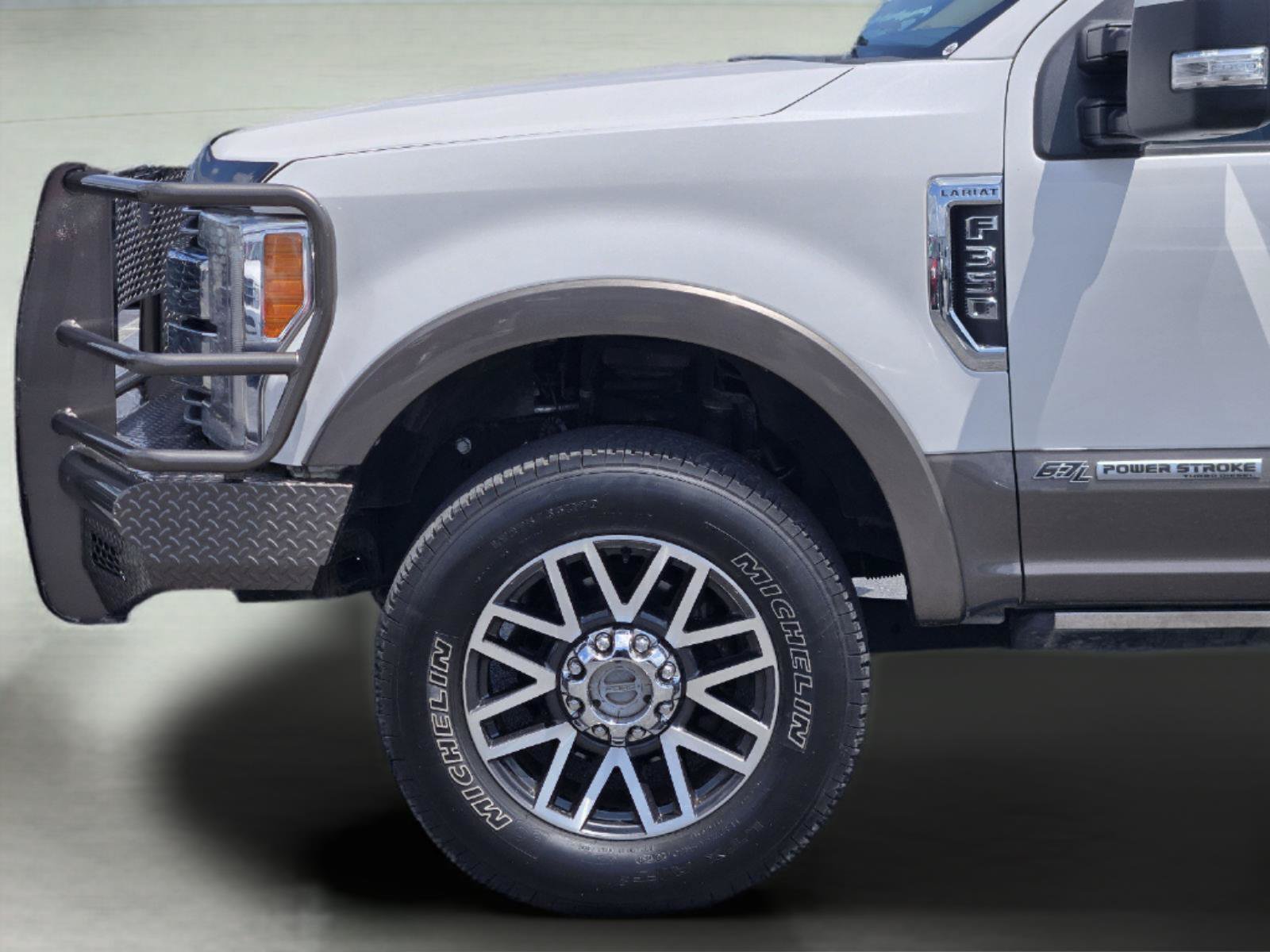 Used 2019 Ford F350 Lariat w/ Lariat Ultimate Package AWD/4WD image 9