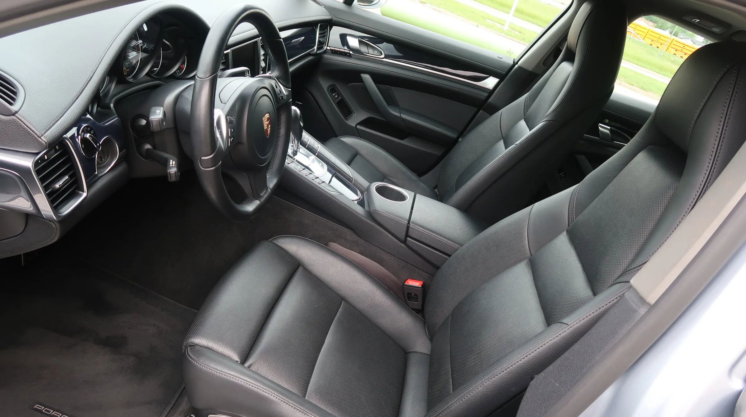 Used 2015 Porsche Panamera S image 15