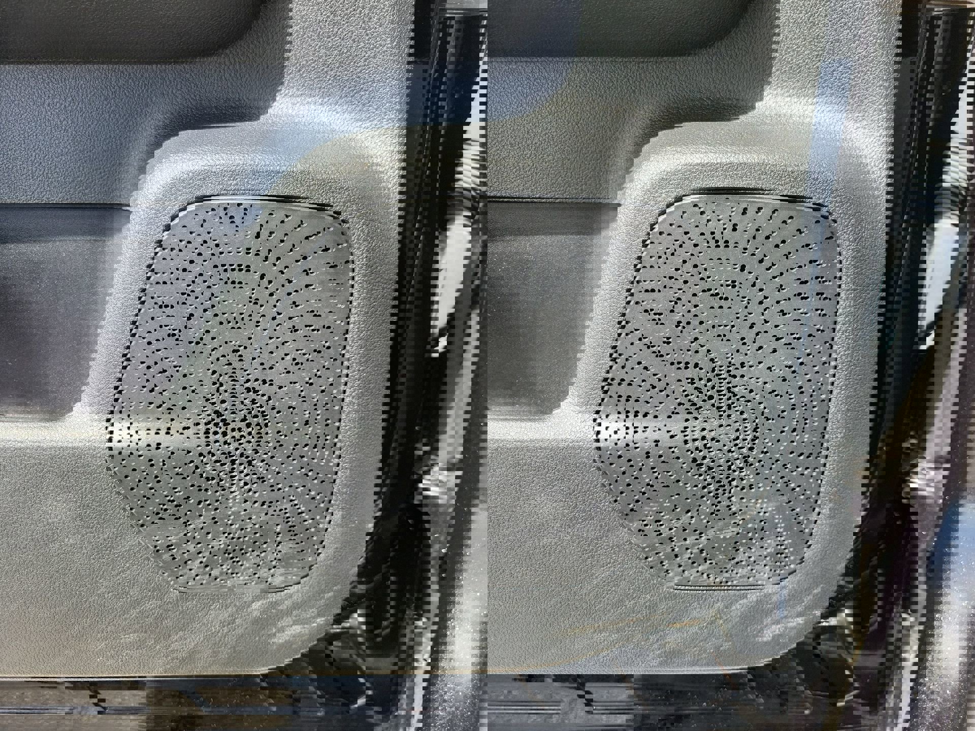 Used 2023 Lincoln Corsair Reserve w/ Jet Appearance Package FWD image 20