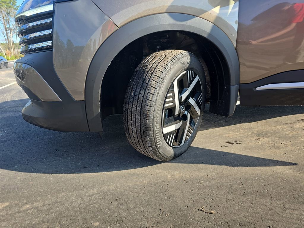 New 2026 Nissan Kicks SV w/ SV Premium Package image 34