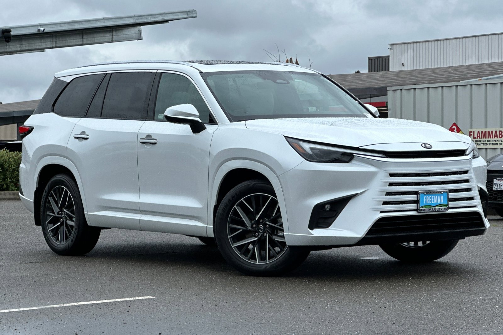 New 2026 Lexus TX 350 AWD image 2