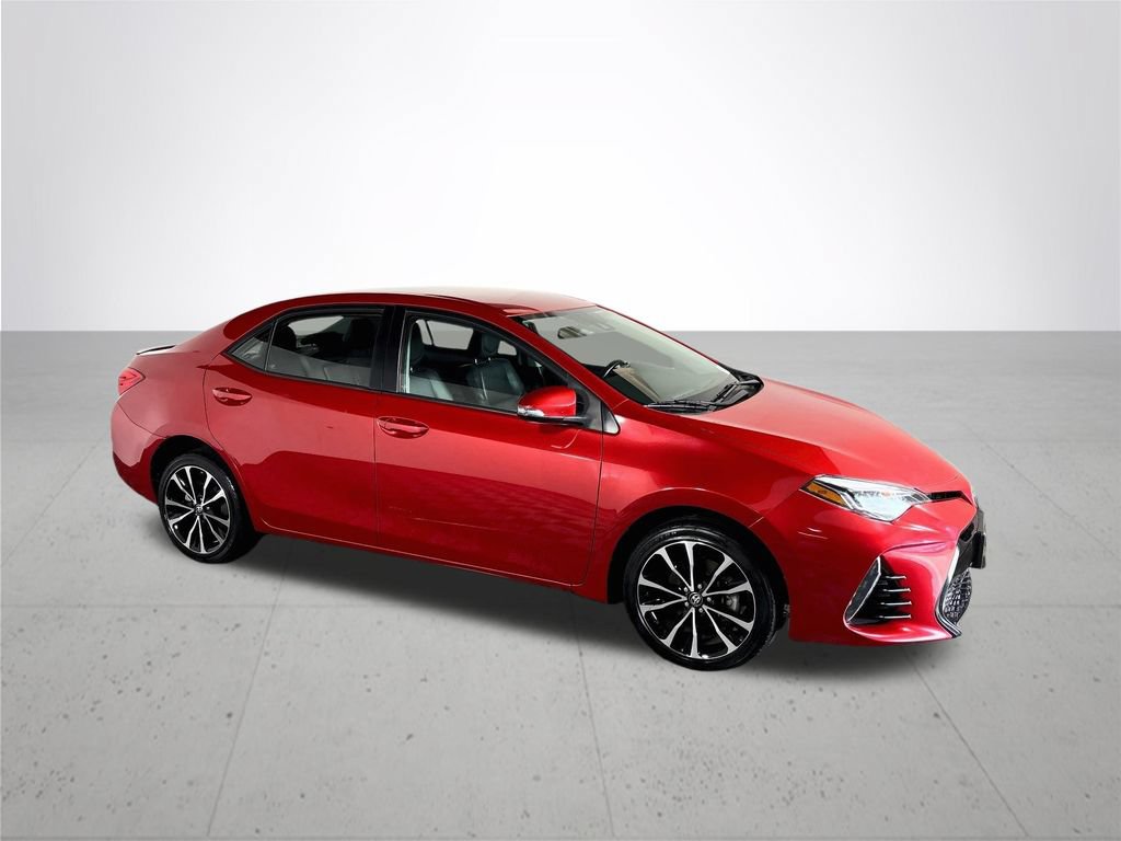 Used 2017 Toyota Corolla SE w/ Carpet Mat Package (TMS) FWD image 4