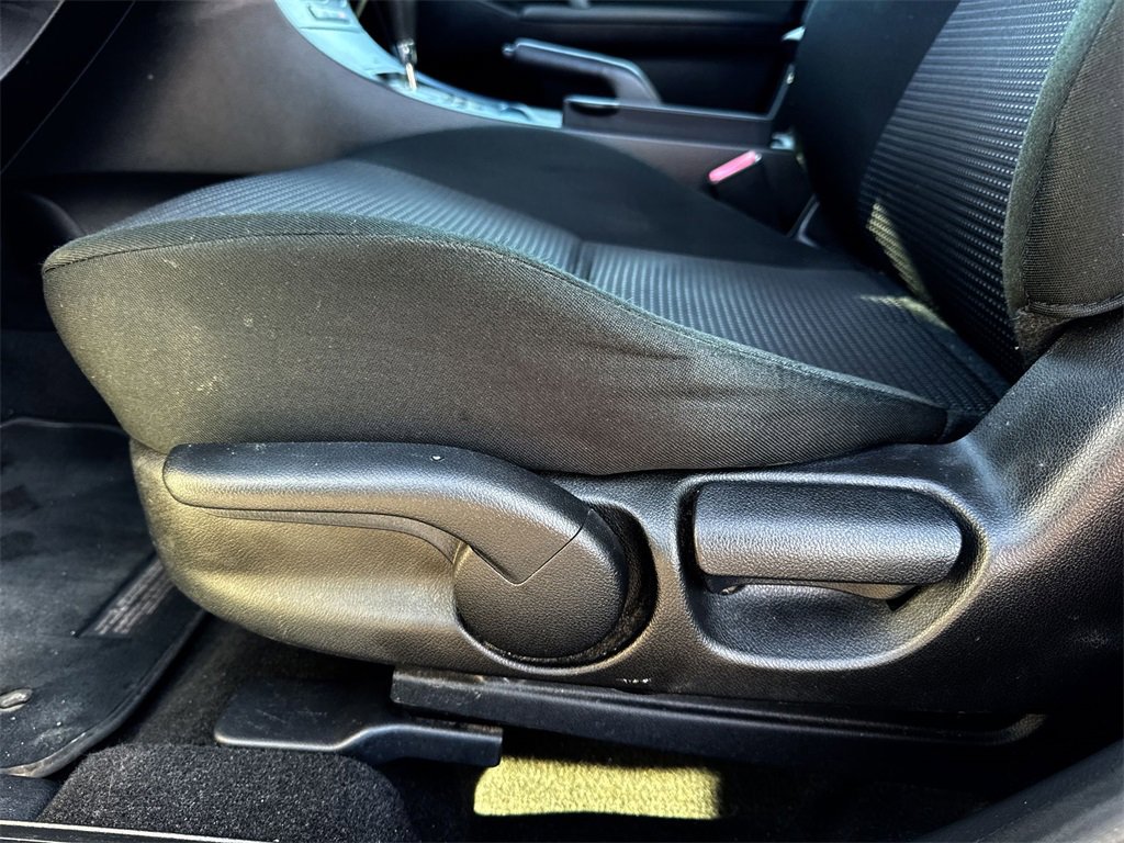 Used 2013 MAZDA MAZDA3 i SV w/ Convenience Pkg image 12