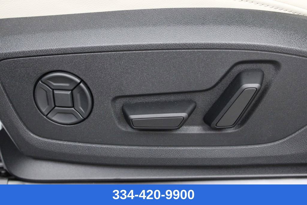 New 2025 Audi Q3 2.0T Premium Plus image 17