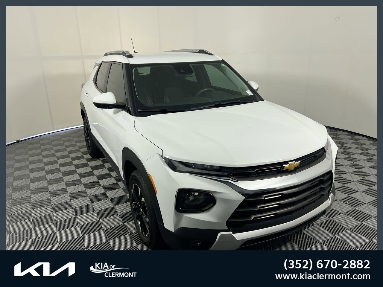 Used 2023 Chevrolet TrailBlazer LT FWD image 1