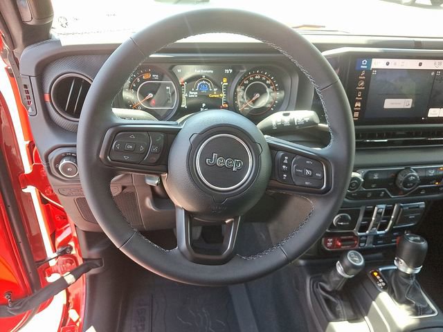 New 2025 Jeep Wrangler Unlimited Rubicon AWD/4WD image 9