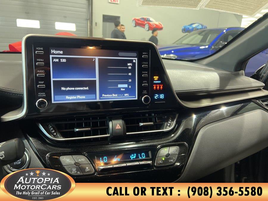 Used 2019 Toyota C-HR XLE FWD image 25