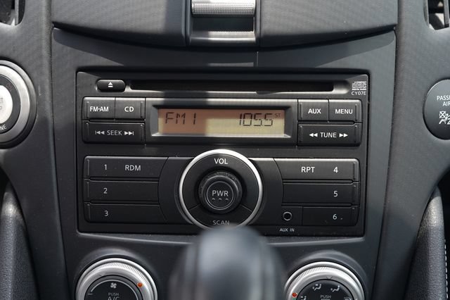 Used 2009 Nissan 370Z Coupe RWD image 31