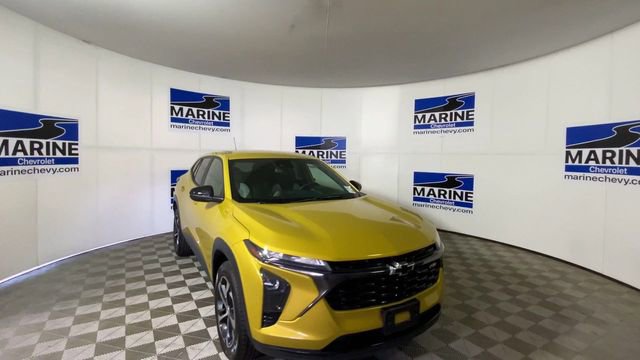 Used 2024 Chevrolet Trax RS w/ Driver Confidence Package image 4