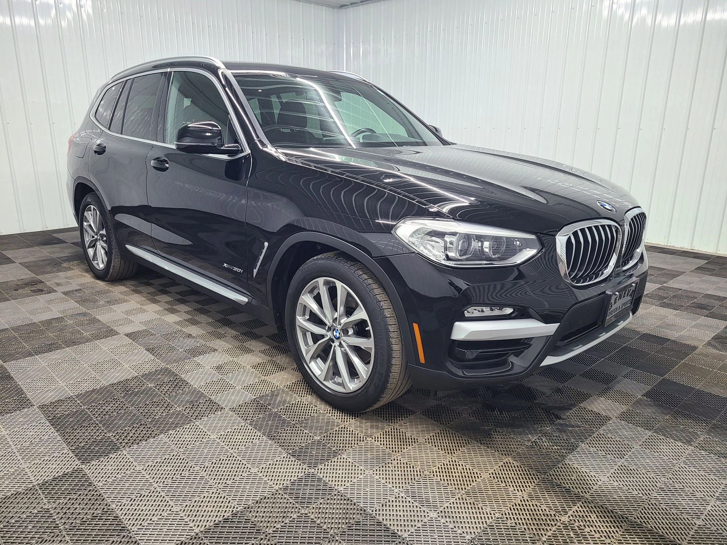 Used 2018 BMW X3 xDrive30i w/ Convenience Package image 4