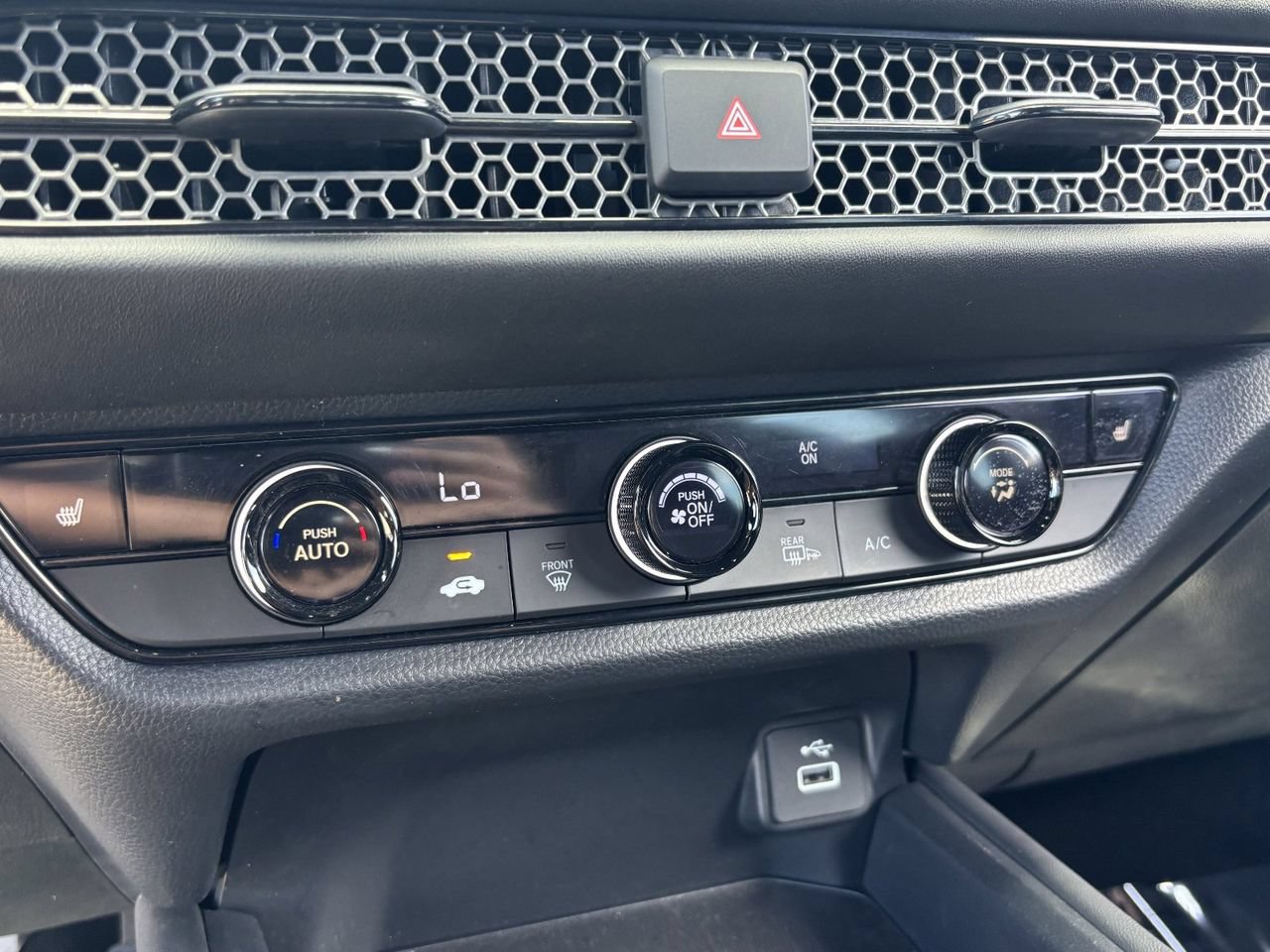Certified 2024 Honda HR-V Sport image 22