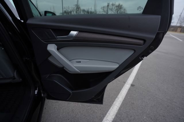 Used 2022 Audi Q5 2.0T Premium w/ Convenience Package image 23