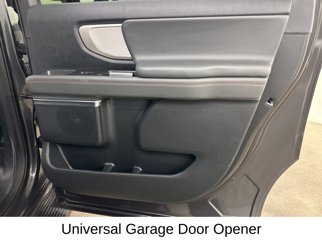 Used 2025 Ford Expedition Max Active image 24