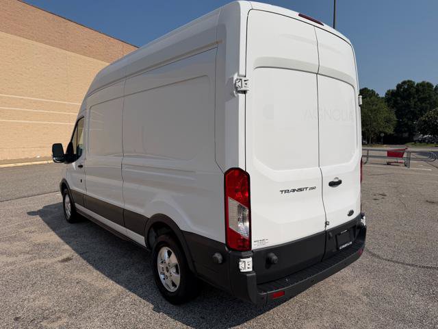 Used 2017 Ford Transit 250 148 High Roof RWD image 5