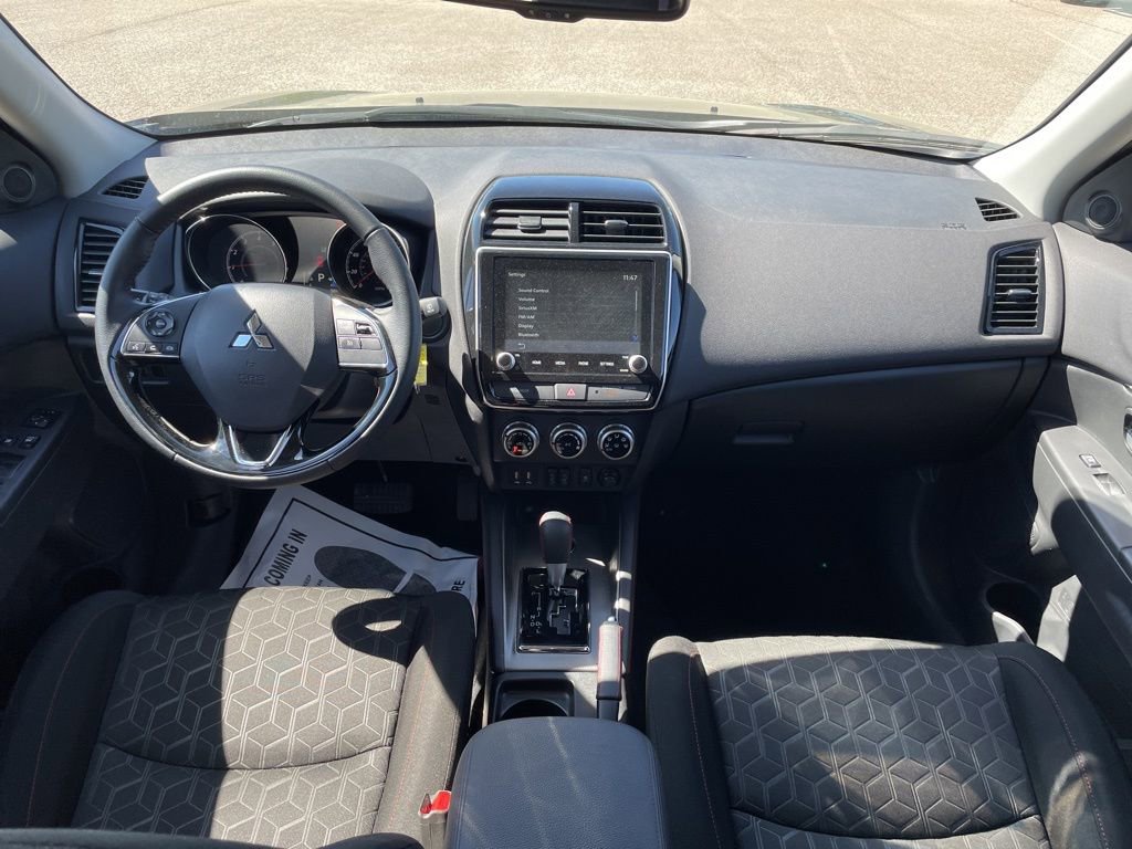 Used 2025 Mitsubishi Outlander Sport SE image 21