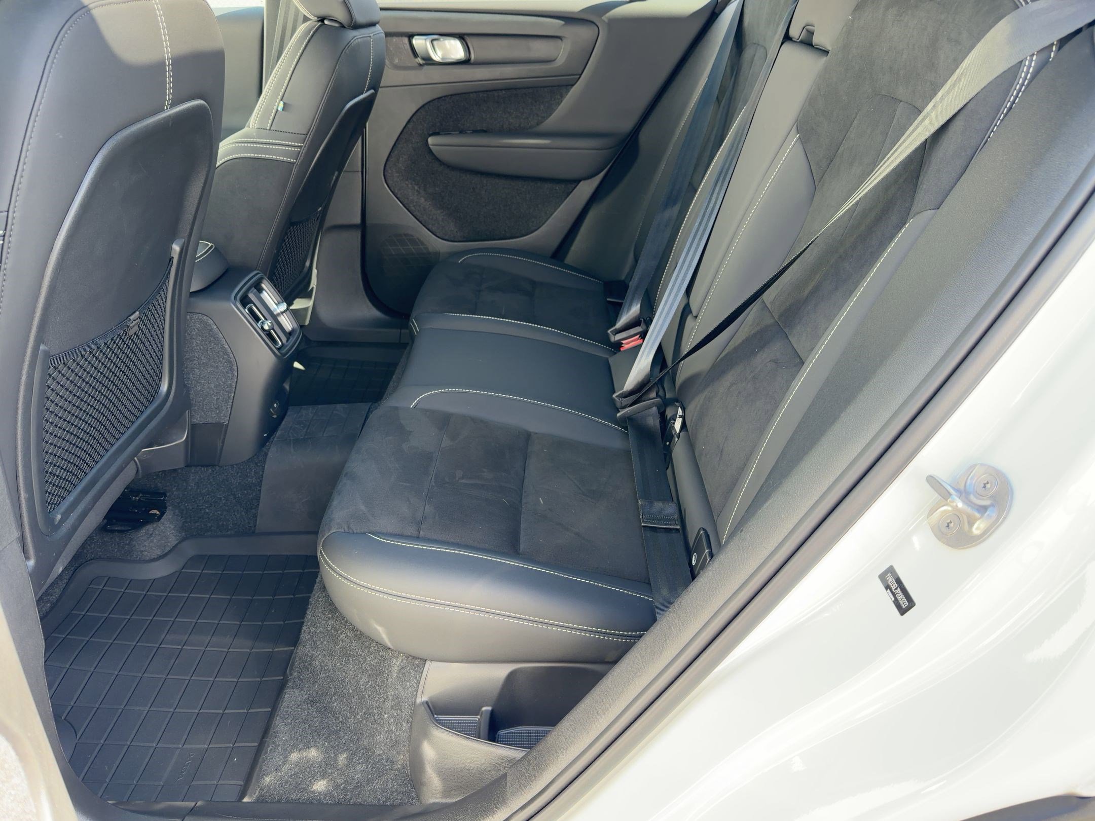 Used 2023 Volvo C40 P8 Recharge Plus image 12